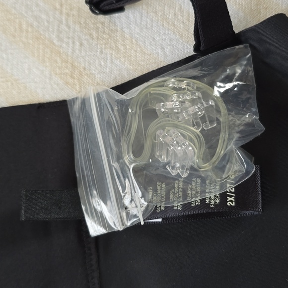 SKIMS Deep Plunge Bra Size:2X Onyx - Picture 6 of 11